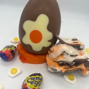 smooth creme egg filled easter egg with splat design